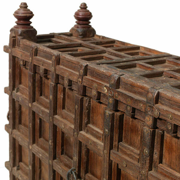Kothla majus dowry chest – A rare vintage treasure