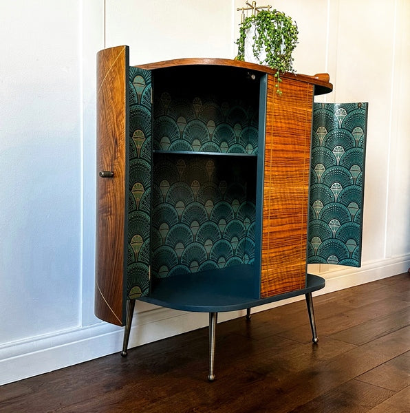 Walnut 1920’s inspired art deco gatsby cocktail cabinet, entertainment bar,  whiskey unit, for bespoke design – A rare vintage treasure