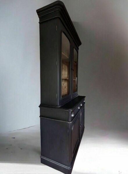 Large pine vintage black painted display china glazed cupboard cabinet bookcase – A rare vintage treasure