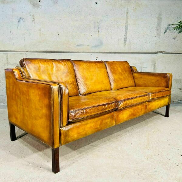 Vintage 70s danish stouby patinated light tan 3 seater leather sofa – A rare vintage treasure