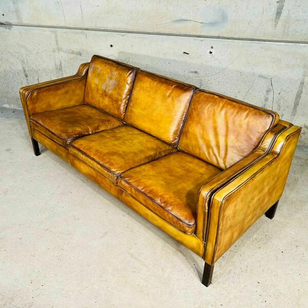 Vintage 70s danish stouby patinated light tan 3 seater leather sofa – A rare vintage treasure